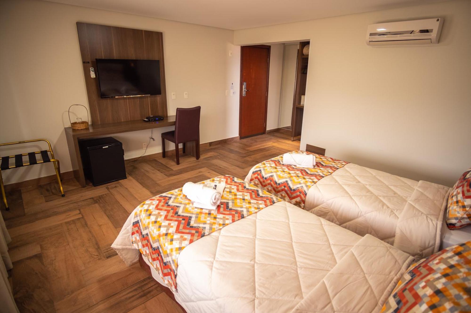 Padom Business Hotel Bragança Paulista Extérieur photo