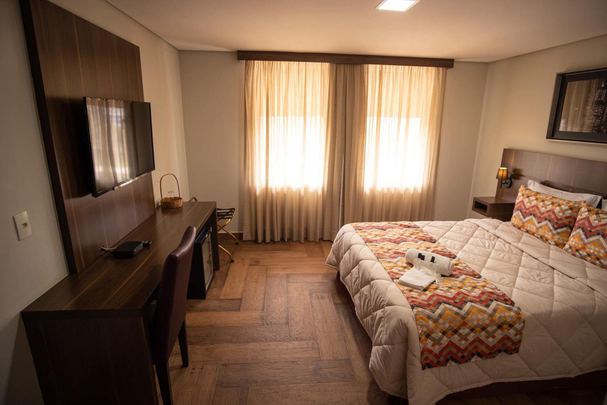 Padom Business Hotel Bragança Paulista Extérieur photo