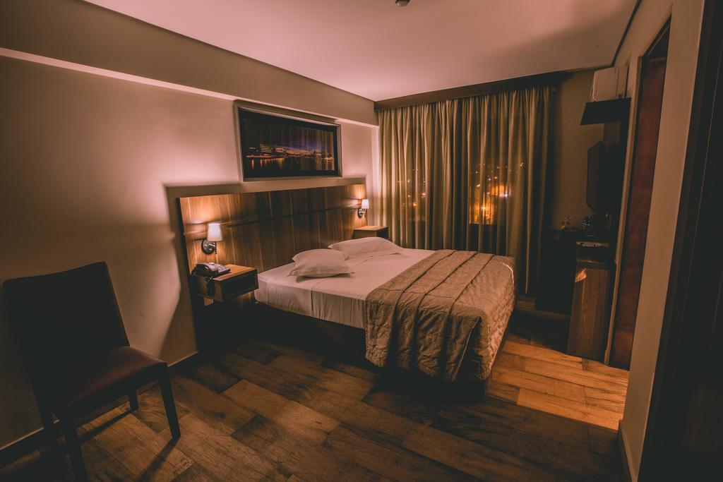 Padom Business Hotel Bragança Paulista Extérieur photo